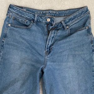 American Eagle Mom stretch jeans
